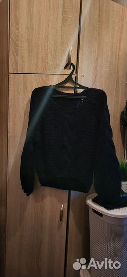 Свитер женский