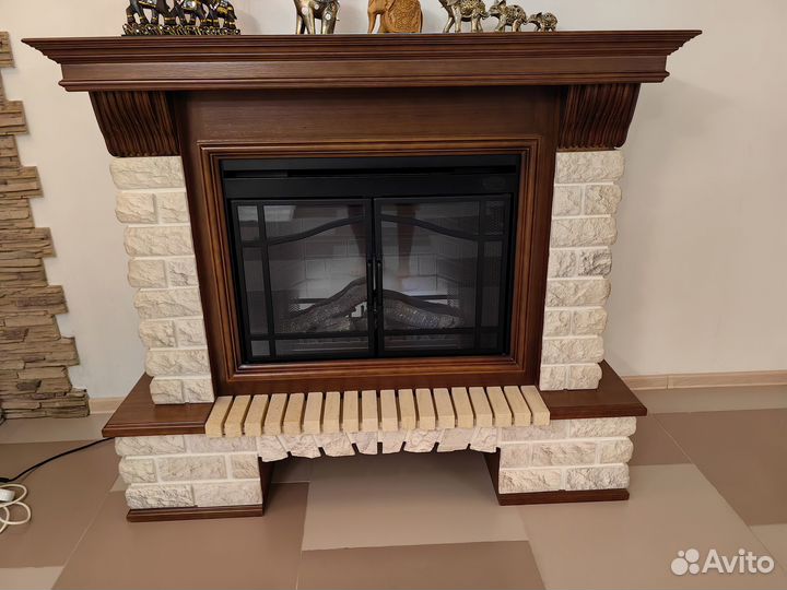 Камин электрический с пультом новый