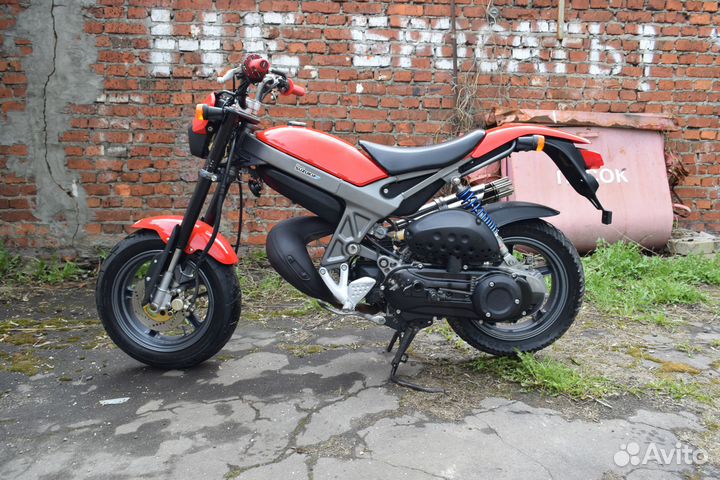 Скутер Suzuki Street Magic без пробега по РФ