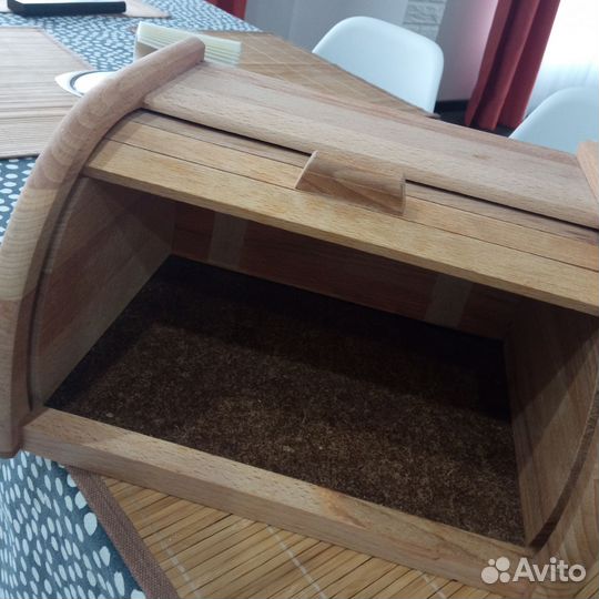 Хлебница деревянная