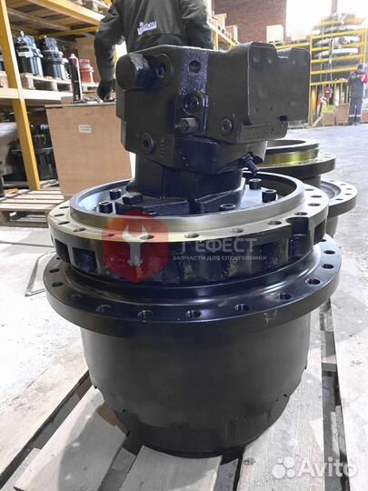 Редуктор хода Hyundai HX520L