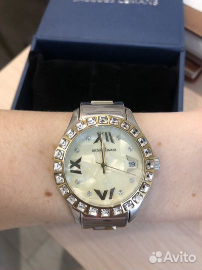 Часы кварцевые