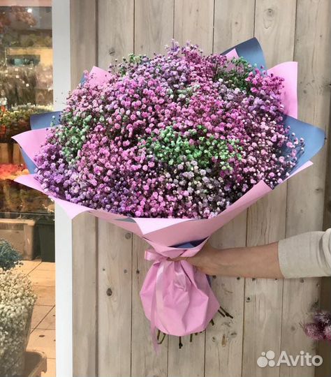 Букет из радужной гипсофилы