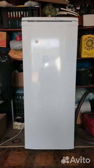 Холодильник с морозильником Бирюса 110 белый