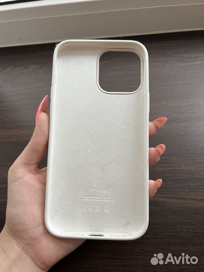 Белый оригинальный чехол на iPhone 13 Pro Max