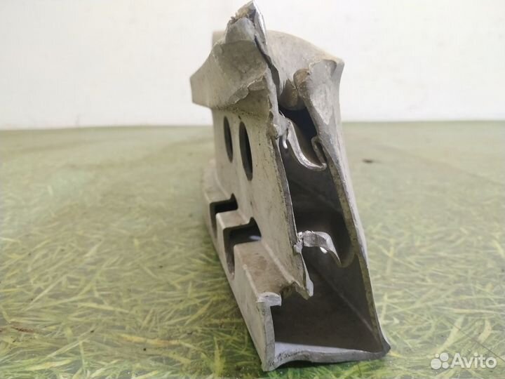 Усилитель переднего бампера infiniti QX50 EX