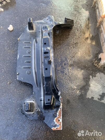 Задняя панель Peugeot 301