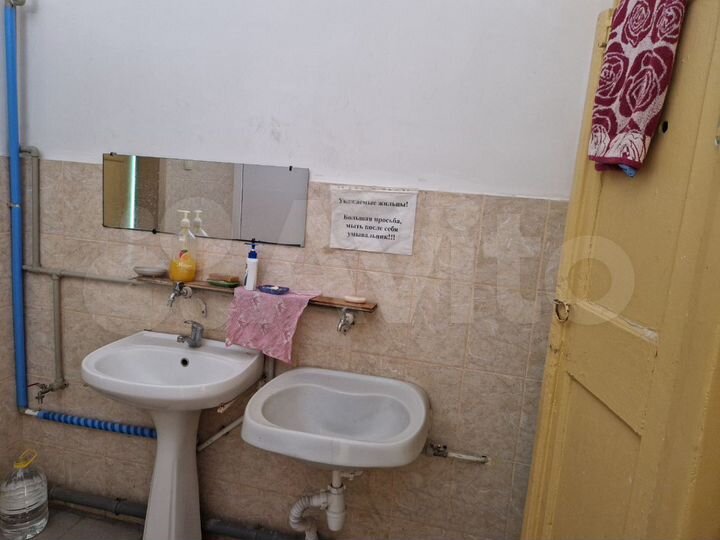 Комната 18 м² в 3-к., 1/2 эт.