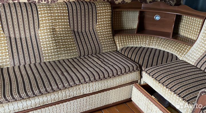 Угловой диван