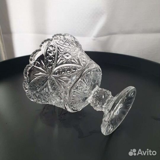 Вазочка хрустальная