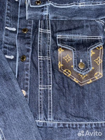 Джинсовая куртка