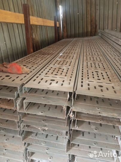 Лоток перфорированный