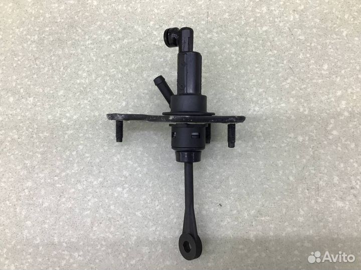 Цилиндр сцепления главный Hyundai Solaris 1 (RB) 2010-2017 416101R100