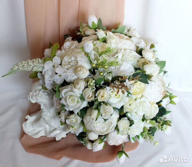 Интерьерная композиция из искусственных растений