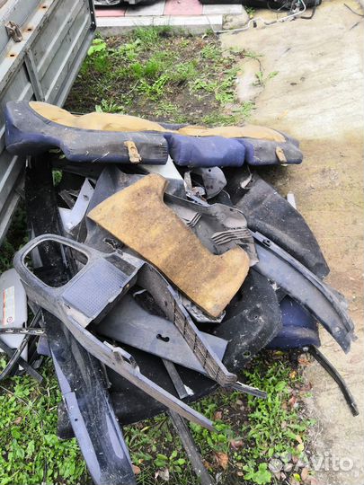 Запчасти Митсубиси Каризма 2003г