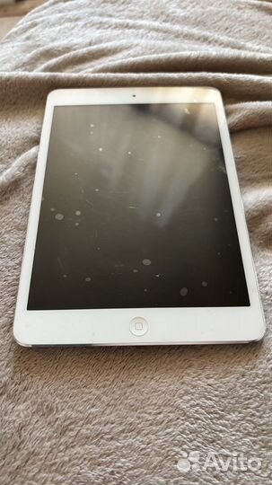 Apple iPad mini Wi-Fi Cellular 32 Гб Белый
