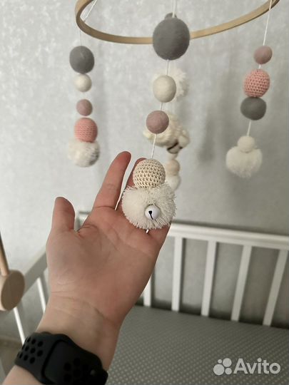 Мобиль на кроватку деревянный