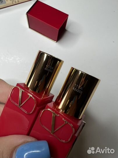 Valentino помада