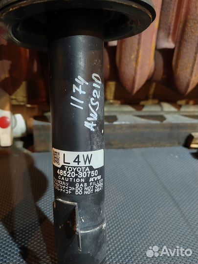 Toyota Crown стойки tems