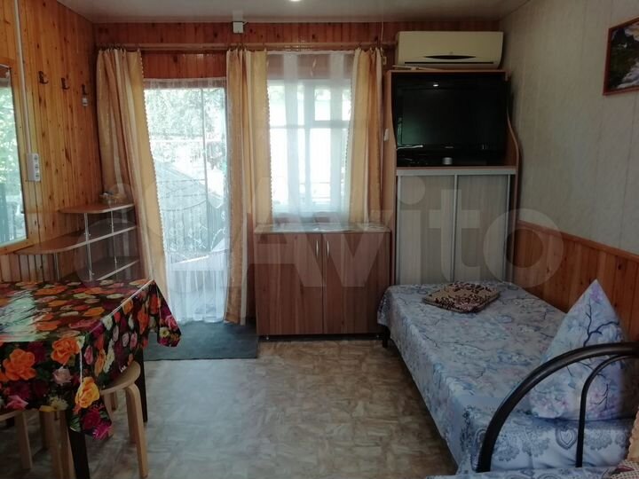 Комната 12 м² в 2-к., 1/2 эт.