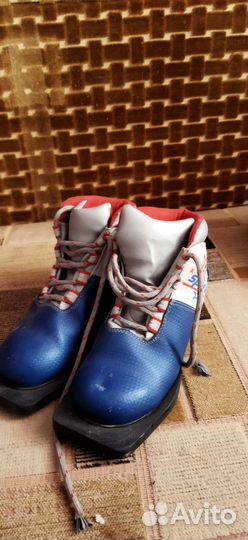 Лыжные ботинки 33 размер