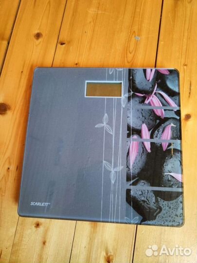 Весы напольные электронные бу