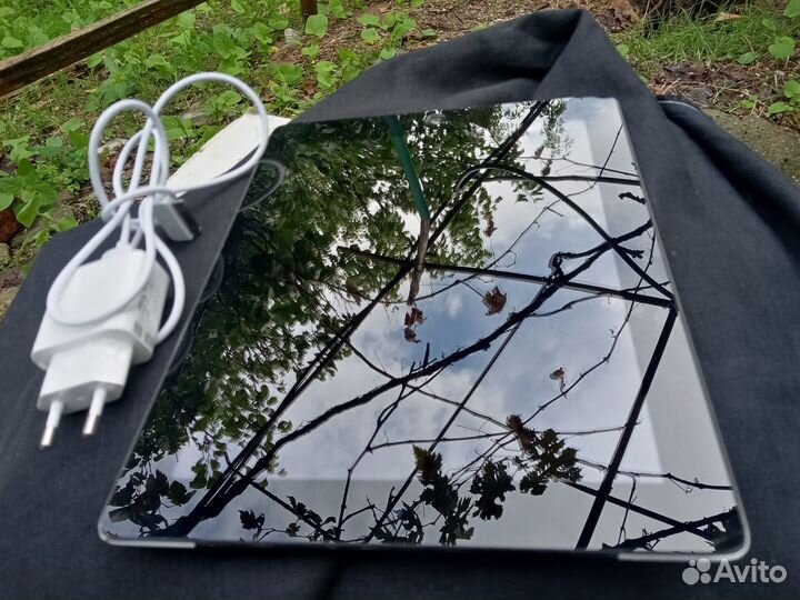 Планшет apple iPad model a1430