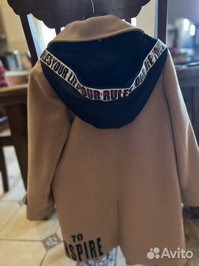 Детское пальто для девочки