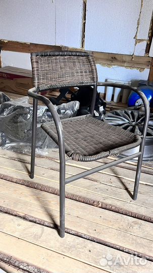 Стол и сталья