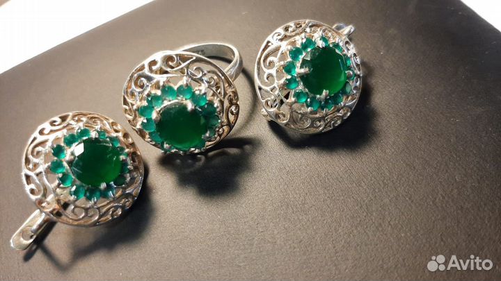 Комплекты 19.5 и 20 р.С Изумрудами(4.6 Ct) Кашмир
