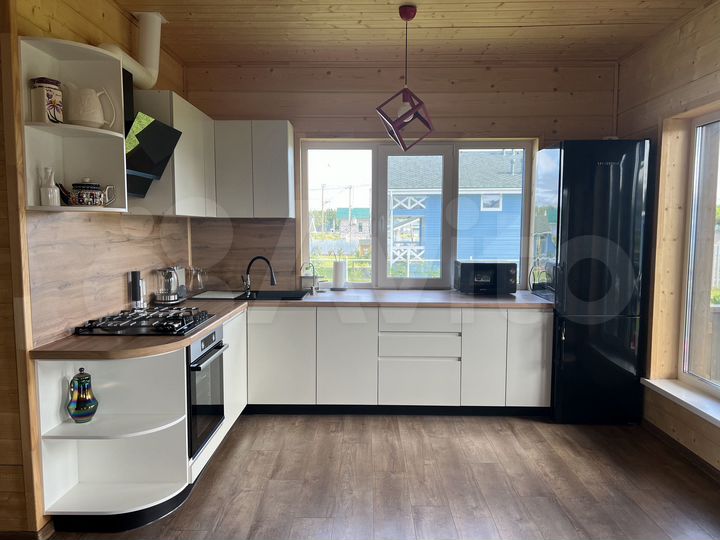 Дом 168 м² на участке 10 сот.