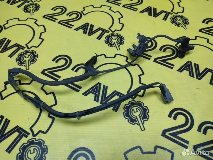 Датчик ABS передний левый Toyota Harrier GSU30