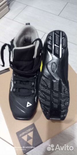 Лыжные ботинки
