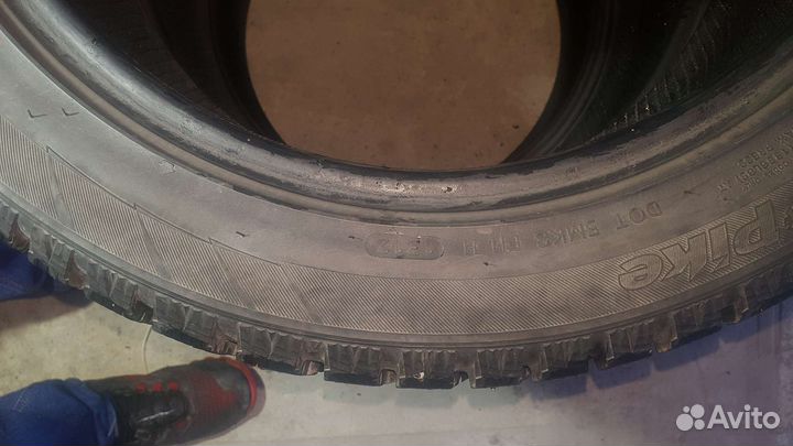 Hankook Winter I'Pike W409 215/50 R17 91T