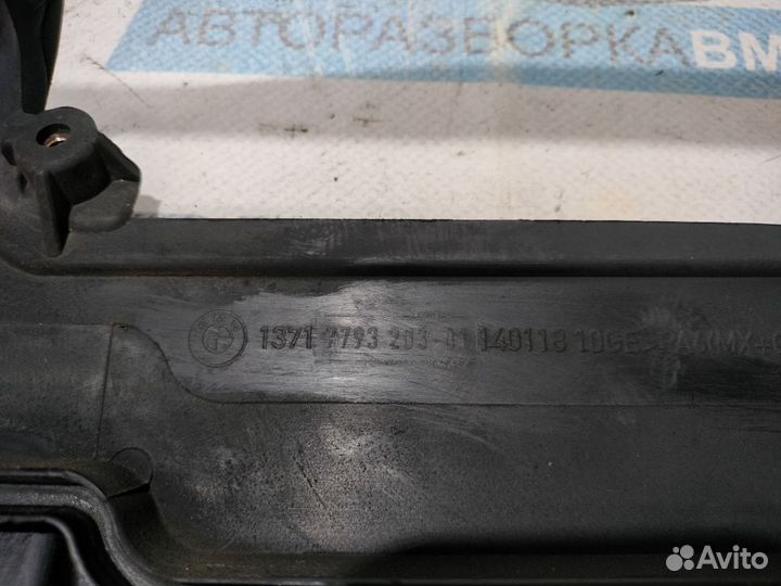 Крышка воздушного фильтра BMW X5 E53 LCI