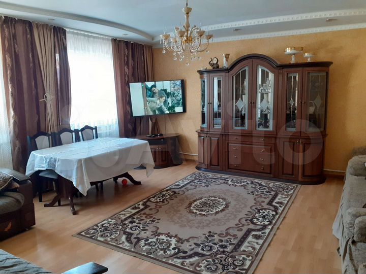 Дом 200 м² на участке 3,5 сот.