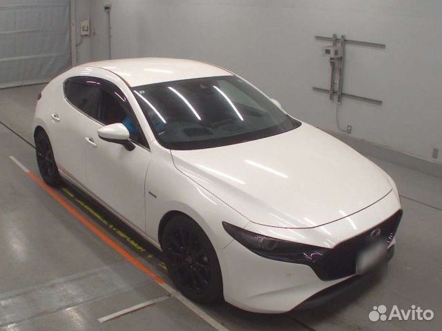 Mazda 3 1.5 AT, 2021, 20 000 км