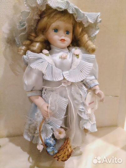 Кукла фарфоровая коллекционная