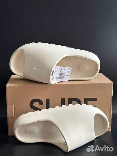 Кроссовки Adidas yeezy slide bone