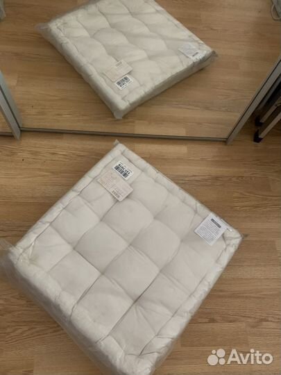 Интерьерные напольные подушки