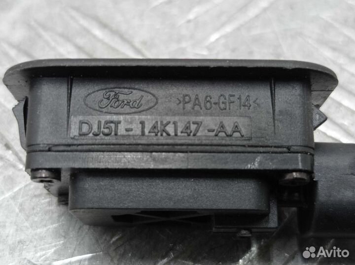 Кнопка салона Ford Escape 3 DJ5T14K147AA