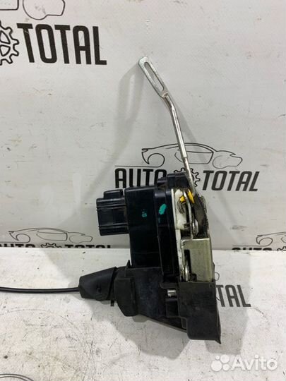 Замок двери задний правый Ford Fusion fxja 2008