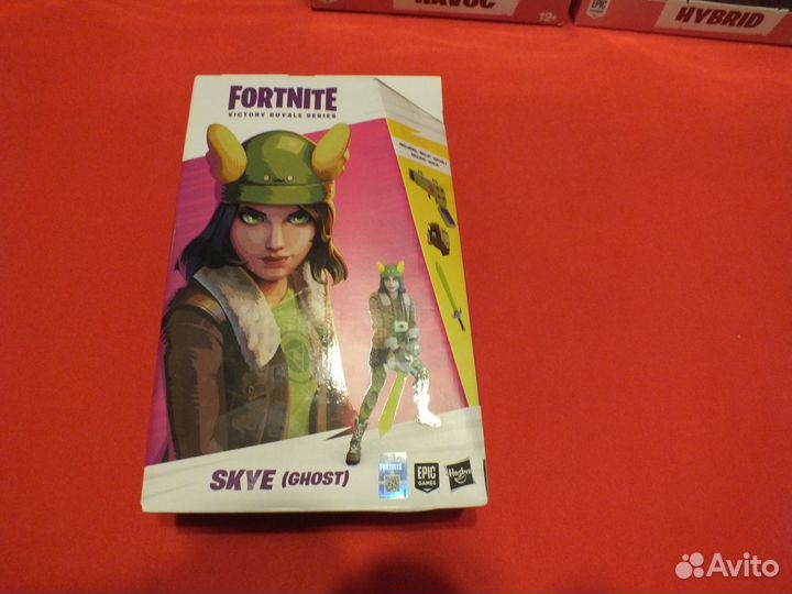 Фигурка Fortnite Skye
