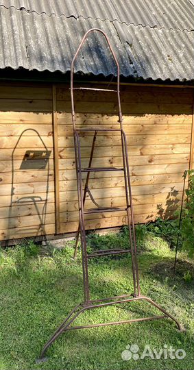 Стремянка садовая