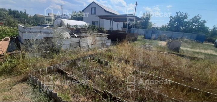 Дом 20 м² на участке 6 сот.