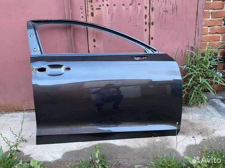 Двери передняя правая и задняя правая Kia K5