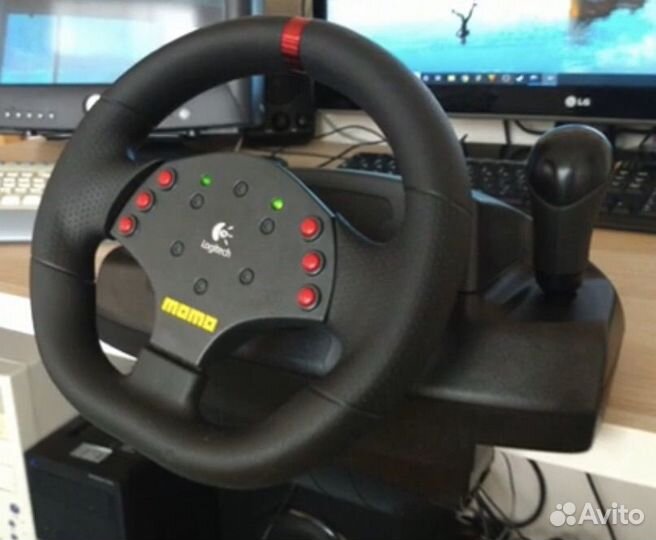 Руль Logitech momo Racing Force Feedback