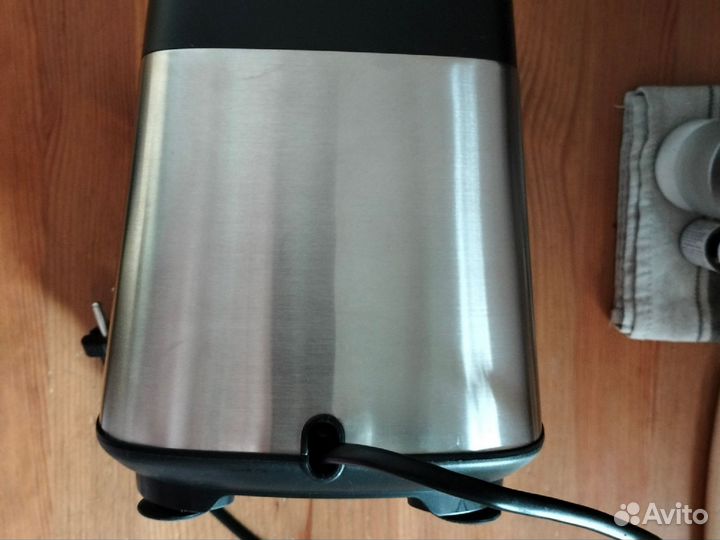 Стационарный блендер Philips HR3571
