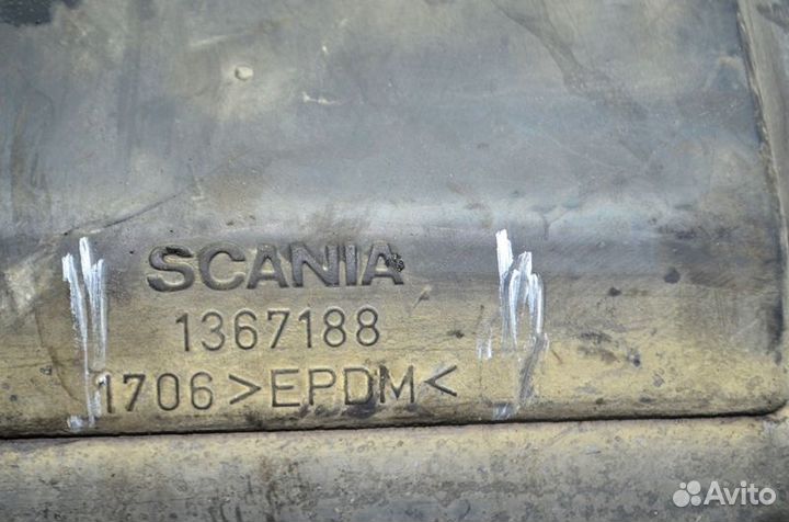 Интеркулер / Другие части scania 4-series 124 (01