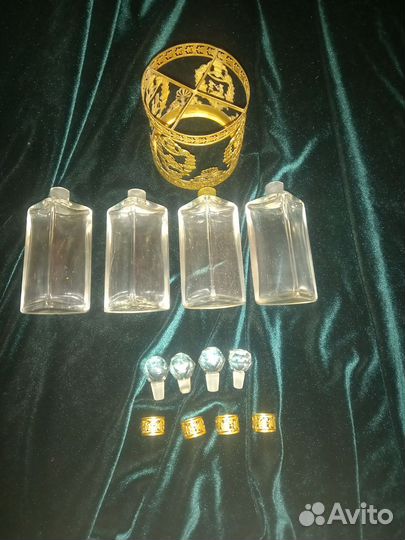 Хрусталь Баккара 4 парфюмерных флакона 19 век